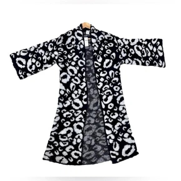 Anthropologie NWT Akemi + Kin Kimono Fuzzy Long One Size Flare Sleeve - Picture 7 of 11